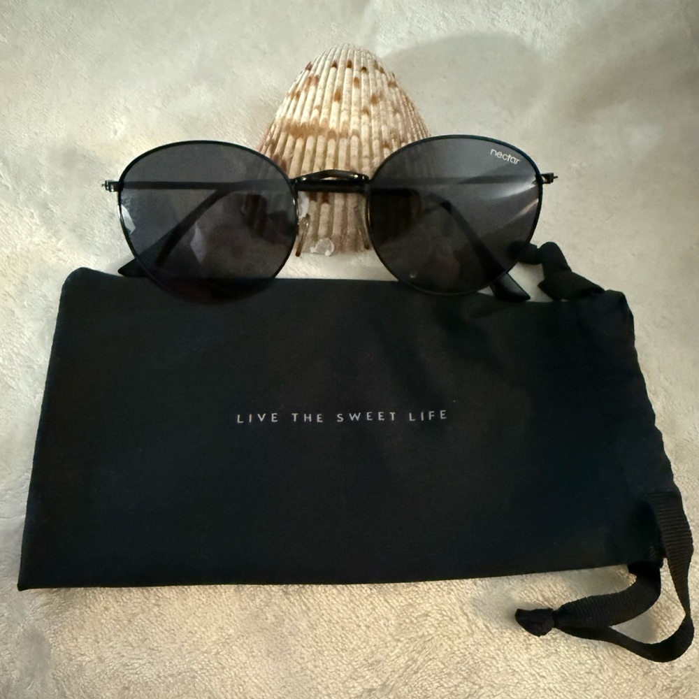 Nectar “Boho” Polarized Sunglasses 🕶️